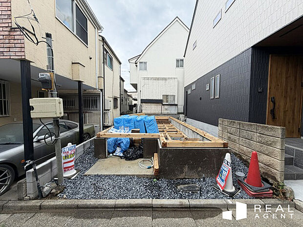 【現地外観】馬込駅徒歩約5分の好立地。堂寺児童公園が徒歩約2分でお子様と一緒に屋外で遊ぶのもラクラク。