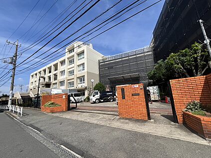 川崎市立向丘中学校 1120ｍ