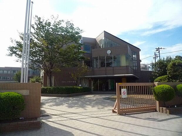 川崎市立井田中学校(約1,170m)