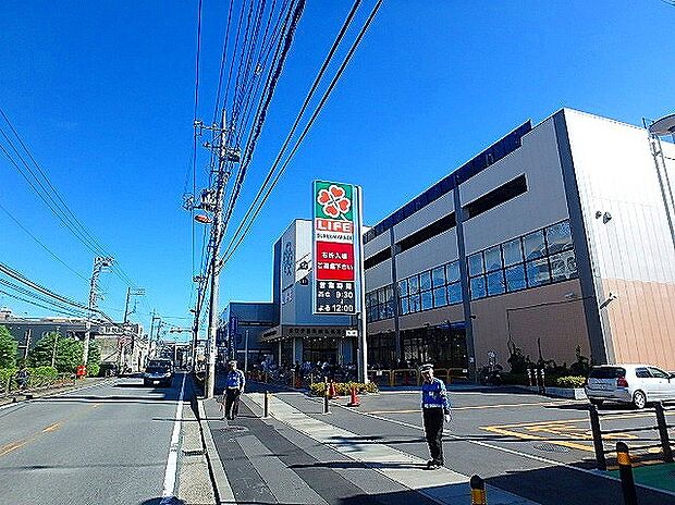 ライフ宮内2丁目店(約220m)