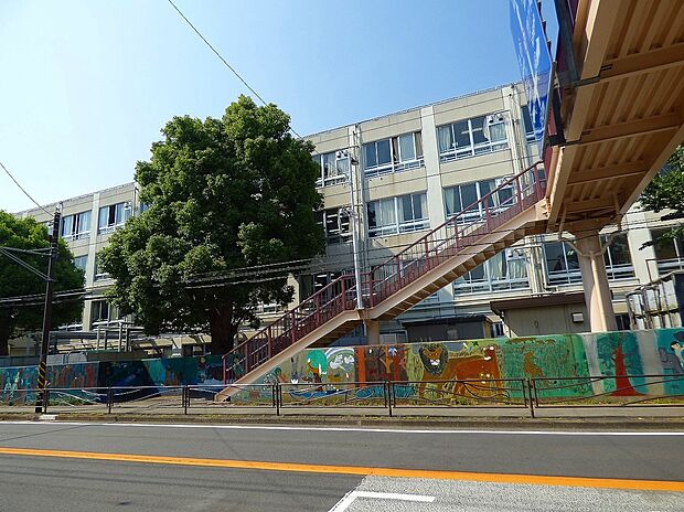 川崎市立宮崎小学校（約800m）