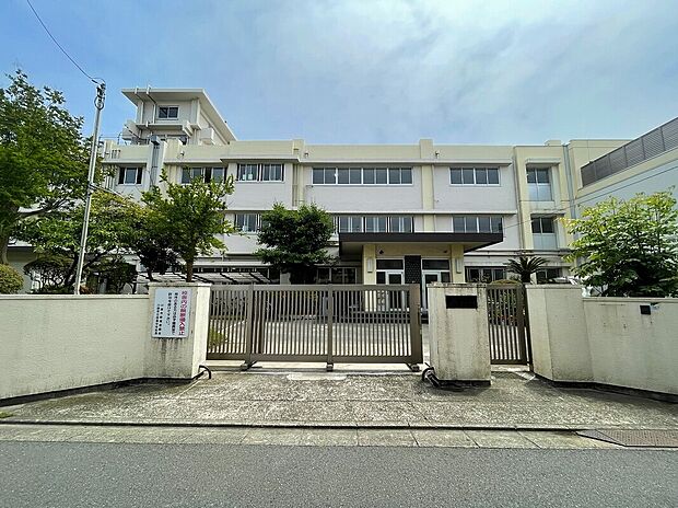 川崎市立田島中学校(約760m)