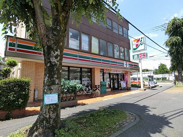 セブンイレブン稲城市平尾店（約260m）