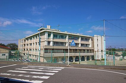 川崎市立野川中学校 1350ｍ(徒歩17分)