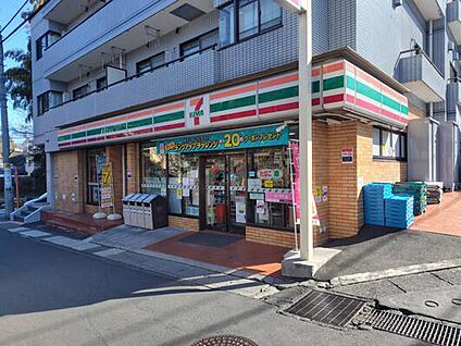 セブンイレブン川崎西生田店 700ｍ(徒歩9分)