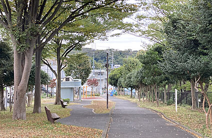 南生田1丁目公園 40ｍ(徒歩1分)