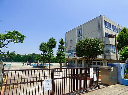 川崎市立宮崎小学校 230ｍ(徒歩3分)