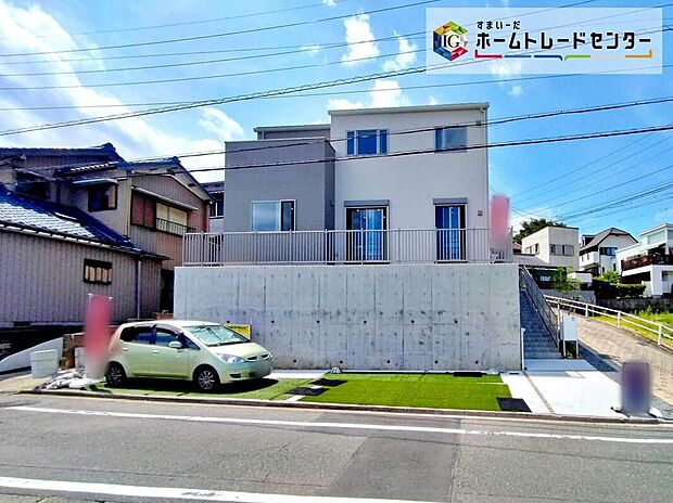 一戸建ての大きなメリットは、「自分の土地」を自由に使えること。好きなペットが飼えるほか、ガーデニングやDIY、車やバイクの手入れなど様々な趣味を楽しめます♪