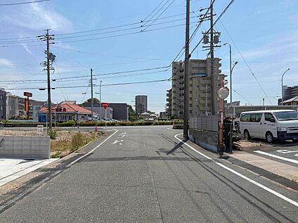 前面道路含む現地写真