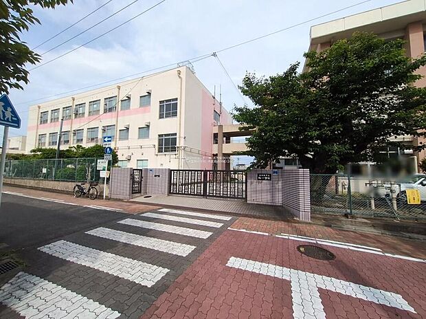 名古屋市立桜小学校（約650m）