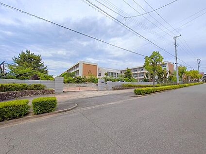 半田市立宮池小学校 1200m(徒歩15分)