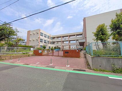 名古屋市立旭出小学校 300ｍ(徒歩4分)