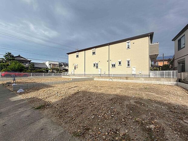 【現地外観写真】住宅の構造や設備仕様・完成イメージなどのご質問はいつでもお気軽にお問い合わせ下さいませ☆資料もお送りいたします♪