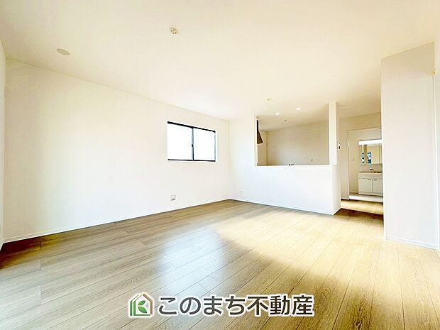 時間のゆとりと空間、暖かな陽光がもたらす光と風を独占してください。新しい暮らしが始まります。 