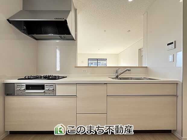 人気の対面式キッチン☆料理をしながらご家族とコミュニケーションが取れます♪