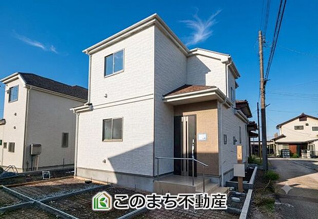 【外観】本日ご内覧できます(*^^*) お電話でのお問合せが非常にスムーズです! 現地直接集合のお待ち合わせも大丈夫です! お気軽にお問合せ下さい(^^)/