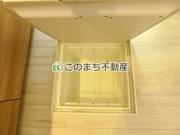 【収納】同社施工物件の写真です。※建具やフローリング、その他仕様が違う場合がございます。
