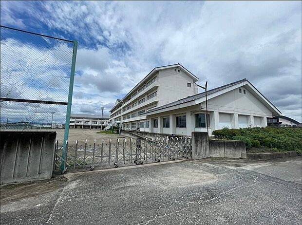 伊勢崎市立境南中学校