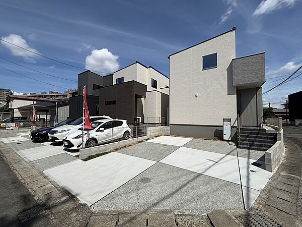 【資料請求・モデルハウス見学受付中】
住まいのプロが丁寧にご案内いたしますので、お客様の理想の住まいをお聞かせください！お気軽にお問い合わせください♪