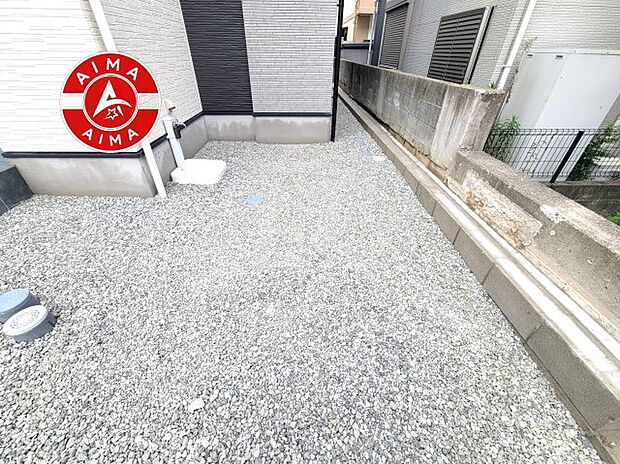 【外観】お庭で自由な時間を過ごせます。