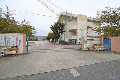 福岡市立田村小学校 徒歩813m