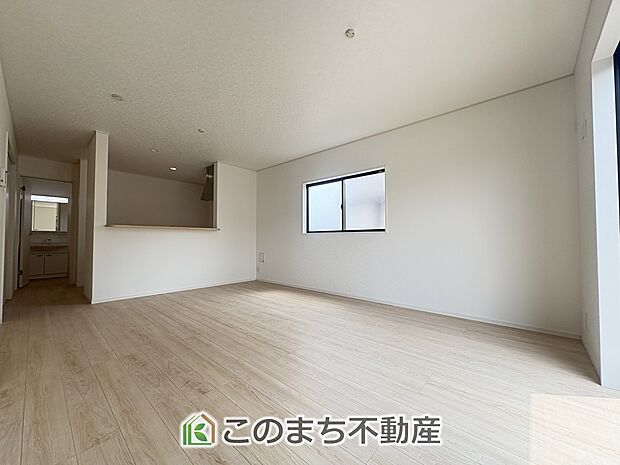 同社施工物件写真。※建具やフローリング、その他仕様が異なる場合がございます。