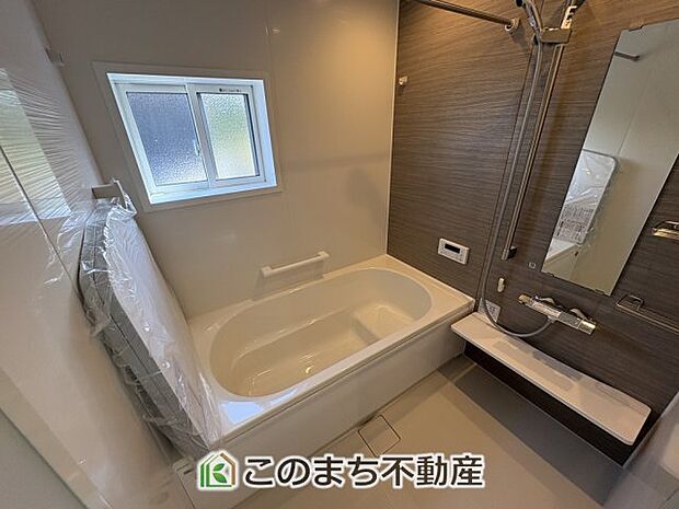 【風呂】同社施工物件写真。※建具やフローリング、その他仕様が異なる場合がございます。