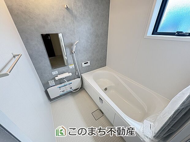 【風呂】お風呂は足を伸ばしてゆったり入浴できる1坪タイプ☆