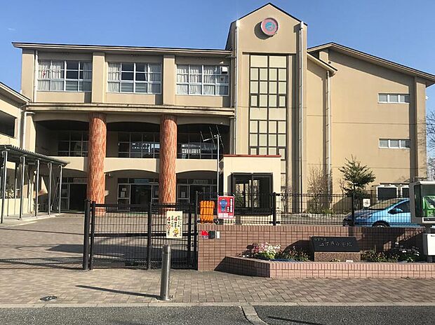 上ケ原小学校(約1,520m)