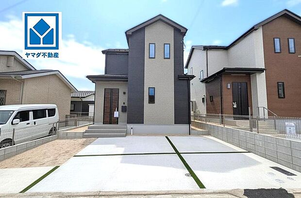 B号棟
カースペース2台分を確保。
毎日の通勤やお買い物にも便利な住まいです。ご内覧受付中です。実際のお部屋をご見学いただけます。お気軽にお問い合わせください♪