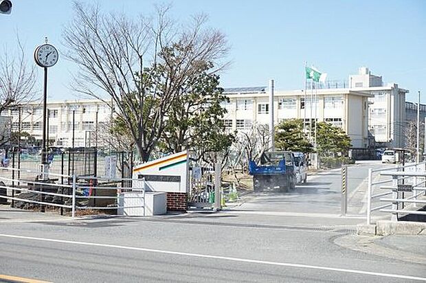 福岡市立玄洋中学校(約1,139m)