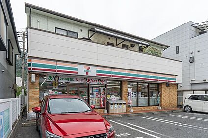 セブンイレブン小倉足立店 300m