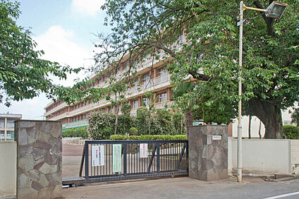 所沢市立南陵中学校 2220ｍ(徒歩28分)