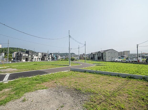 全18区画の分譲地。統一感のある綺麗な住宅街で、心安らぐ毎日が始まります。