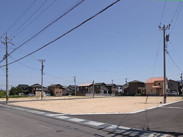 街の便利さと穏やかな環境が調和する、ひばりケ丘町エリア。