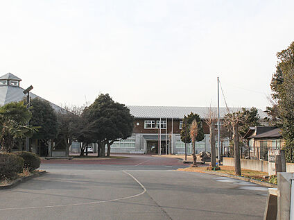 輝翔学園 つくば市立谷田部中学校 2.8km～3km(徒歩35分～38分)