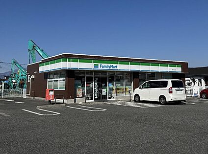 ファミリーマート 昭和町飯喰店 500m(徒歩7分)