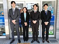 スタッフ