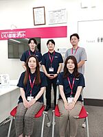 スタッフ