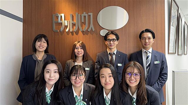 スタッフ