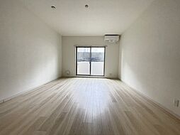 グレイシャスハシモト 304 3階ワンルームのリビング/ダイニング