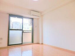 フジ・プライムコート 1階1Kのリビング/ダイニング