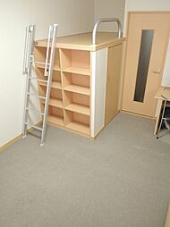 レオパレスβ 2階1Kのリビング/ダイニング