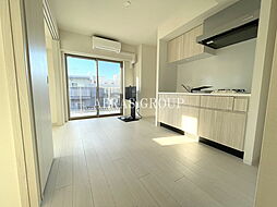 ルミーク本町ウェスト 402 4階2DKのリビング/ダイニング