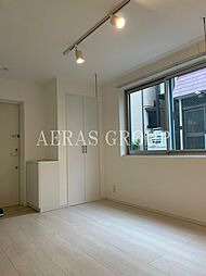 Maison de Aifur 1階ワンルームのリビング/ダイニング