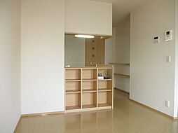 フェニックスＧ 1階1LDKのリビング/ダイニング