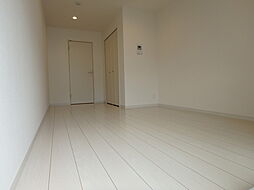 六番館 1階1Kのリビング/ダイニング