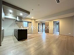 オーパスレジデンス南青山 404 4階2LDKのリビング/ダイニング