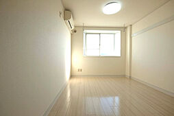 ARK HOUSE F 3階ワンルームのリビング/ダイニング