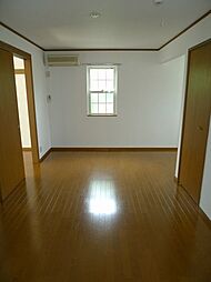 レフィナ−ド 102 1階2LDKのリビング/ダイニング